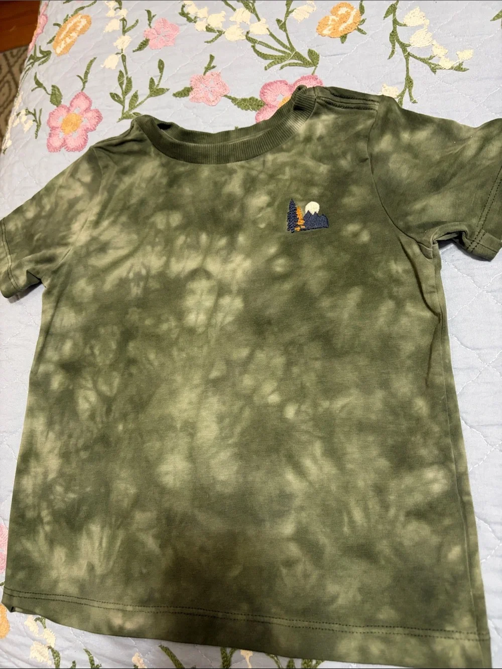 Aspen Embroidered Logo Left Chest Green TieDye Toddlers PreOwned TShirt Size 3